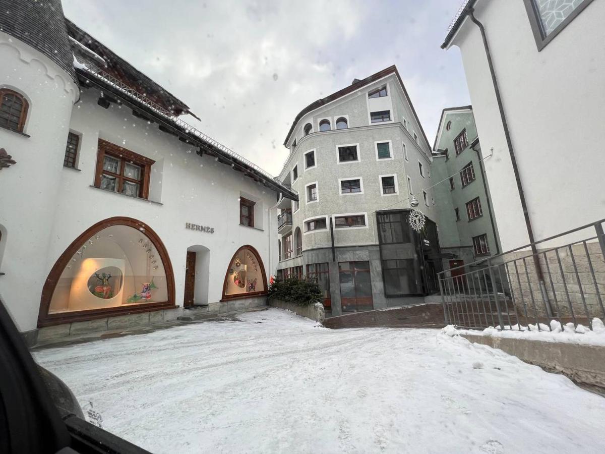 St Moritz 3 Suite Vista Lago Exterior photo